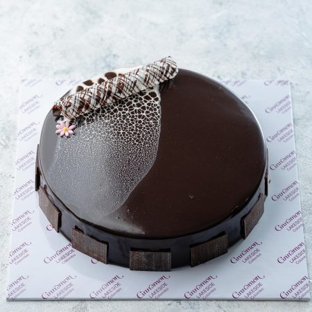 Domino Cake (1kg)