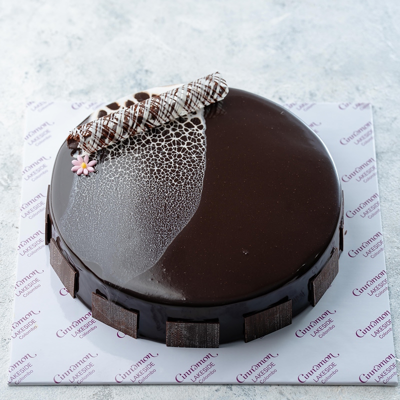 Domino Cake (1kg) - Cinnamon Lakeside Colombo